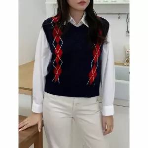 [하프클럽/샵앤]국산 여성 V넥 아가일 패턴 레이어드 니트 조끼 21DS-WVS-4994-네이비