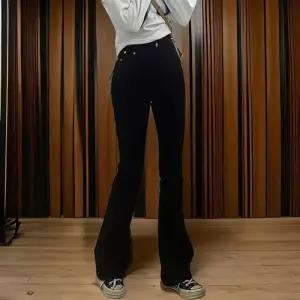 [신상오픈런]여성 블랙 부츠컷 기장별 스판 데님 팬츠 (32638095)