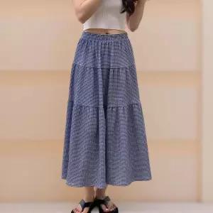 [신상오픈런]여성 여름 휴양지용 체크 패턴 빅사이즈 롱스커트 (36832700)