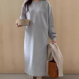 [신상오픈런]여성용 겨울 기모 롱원피스 박시 홈웨어 양트임 디자인 (42510219)