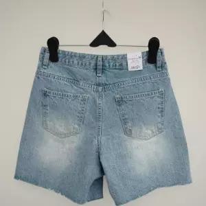 [신상오픈런]여성 여름 반바지 워싱 3부 연청 컷팅 논스판 청바지 (38170023)