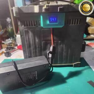 DJI 농업용 드론 T60 저속 충전기방전배터리 유지 관리 장비