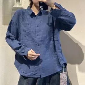 여성 가을 이중사 싱글 칼라 자수 셔츠 상의 OP3