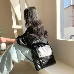 /다잇템 여자 사각 큰사이즈 에나멜 크로스백