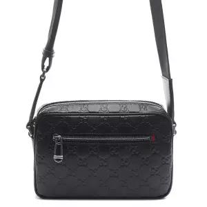 [구찌]26SS 남성 GG 엠블럼 스몰 크로스백 (850242 AAFOM 1053 26S)_s