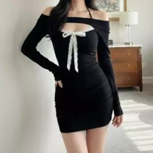 여성 가을겨울 셔링 홀터 레이스 슬림 미니 드레스