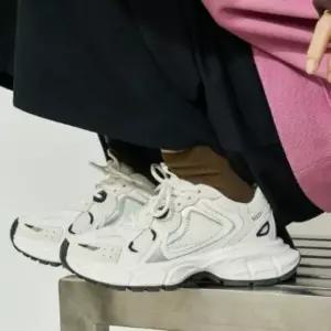 여성 유행 클래식 망사 어글리 두꺼운굽 운동화