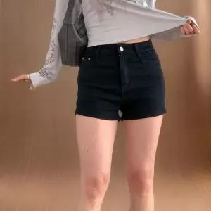 [신상오픈런]스판 쫀득 블랙진 면반바지 스키니 마이크로 핫팬츠 (31616063)