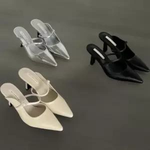 [신상오픈런]여성 기본 색상 메리제인 스트랩 뾰족 발가락 뮬 정장 신발 (34325035)