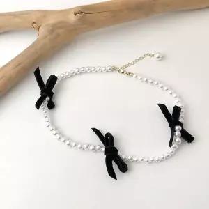 [셀러허브]온더벨라 벨벳리본 진주 초크목걸이 골드체인 (S41554459)