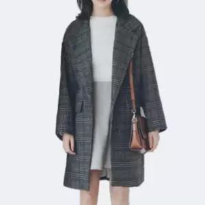 여성 루즈핏 체크 모직 패턴 가을 일상 숏자켓