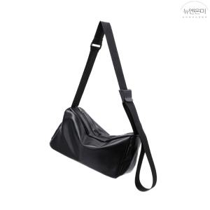 뉴엔온미 남자 크로스백 미니 여행용 메신저백 슬링백 가방 CB614