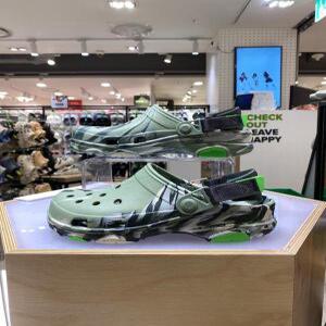 [크록스] 클래식 올터레인 마블 클로그 207887-3WP