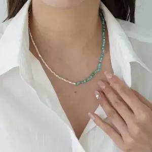 [하프클럽/]키로우 여성 컬러 네크리스 믹스 라운드 비즈 은색