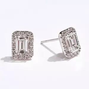 18k 헤일로 에메랄드컷 랩 다이아몬드 2캐럿 귀걸이
