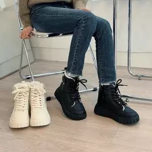 [하프클럽/]털신 타이어굽 청키 레이스업 패딩워커 하이탑스니커즈