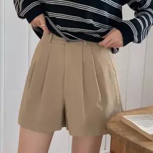 [코코블랑] 피치 핀턱 밴딩숏츠