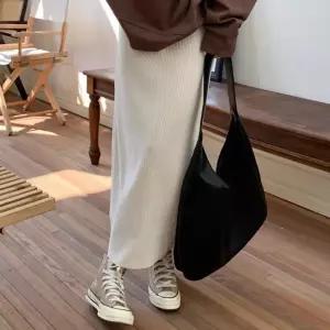 옷자락 여자 골덴치마 H라인 코듀로이 밴딩 겨울 롱스커트 823681