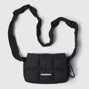 엄브로 플라이트 퀼팅 미니백 UQ123CBG23 BLK