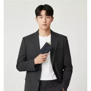 GIVENCHY 26SS 박스 레더 럭키 참 홀더 BB60QBB13A 001)