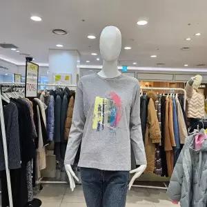 올리비아하슬러 프린트라운드티셔츠ts101gyBP 564793