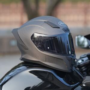 AVA 오토바이 헬멧 탄소 섬유 풀 페이스 헬멧 남성 여성 대형 꼬리 따뜻한 통기성 오토바이 레이싱 헬멧 스