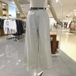 [대구백화점] [멜로디가든]뒷밴딩벨트 절개와이드팬츠(M26S2P111)