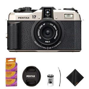 하프 프레임 형식의 펜탁스 17 컴팩트 필름 카메라, 25mm F3.5 렌즈, 수동 ISO 50-3200, 6 존 포커스, 코닥 골드 200 컬러 네거티브 35mm 롤 필름(3팩) 및 클리닝 천 번들 키트 포함