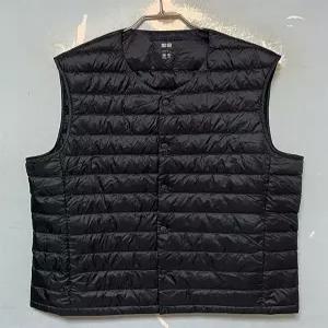 유니클로 남자 경량패딩조끼 덕다운 L 95-100