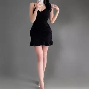 [신상오픈런]여성 프릴 나시 미니 원피스 볼륨업 셔링 드레스 (38541454)