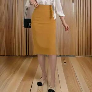 [신상오픈런]여성 하이웨이스트 슬림핏 H라인 빅사이즈 직장용 스커트 (32776690)