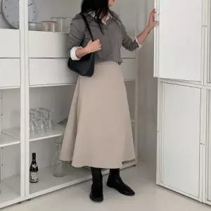 [신상오픈런]포멀룩 에이라인 밴딩 검정치마 플레어스커트 (29704296)