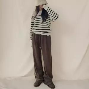 [신상오픈런]여성용 일상 골덴 핀턱 와이드 밴딩 바지 (42614771)