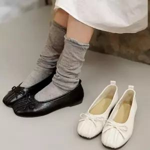 [신상오픈런]여성용 블랙 베이지 리본 장식 사각코 플랫 슈즈 (34325866)