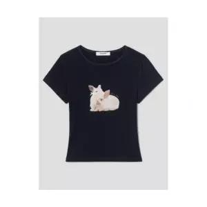 8SECONDS 그래픽 슬림핏 티셔츠 네이비