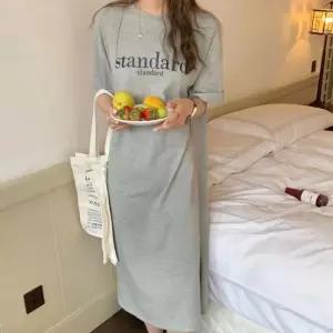 반팔 홈웨어 레터링 트임 롱 데일리 원피스 등원룩