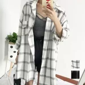 [샵앤] 여성 군살 커버되는 데일리 체크 롱 셔츠 WDMS-WBL-TS12496650