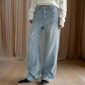 [신상오픈런]시티보이룩 와이드데님팬츠 워싱 논스판 연청바지 (31545813)