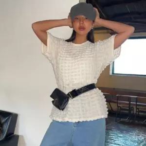 [신상오픈런]구름반팔티 라운드넥 바인딩 시스루 에이라인 블라우스 (30417085)