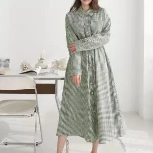 [신상오픈런]셔츠핏 카라넥 허리끈 에이라인 체크원피스 빅사이즈 (30442521)