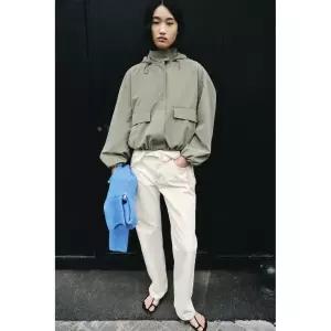 [국내배송] 자라 ZARA 고무 후드 재킷 - 카키 956580