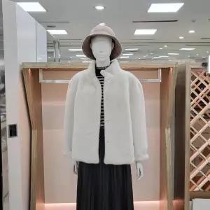 [하프클럽/] DP01 하이넥 페이크 퍼 자켓 YPW1D04