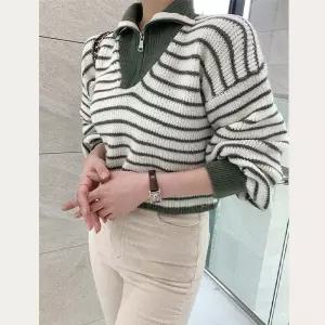 [바이어스]단가라 반오픈 지퍼 카라 크롭 니트 티셔츠 코디 룩 (11371905A)