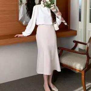 [신상오픈런]머메이드치마 롱스커트 에이라인 백밴딩 소개팅 (31929296)