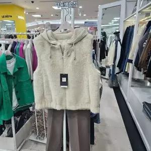 [하프클럽/수스]수스 DP01 퍼후드베스트 Y256NVOA02