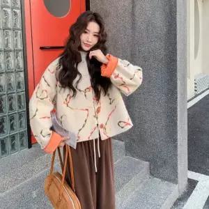 여친 모직 겨울 트렌디 아이템 코트 부클 입체 자수 쇼트 HT4