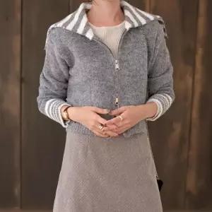 [신상오픈런]여성 부클 니트 스트라이프 세라카라 투웨이 집업 가디건 (40953165)