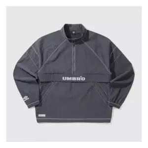 [엄브로] 크리스피 타슬란 긴팔 스탠넥 아노락 BB UP321CWT91 DCH0 DVY0 RED0 947941