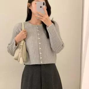 [신상오픈런]여자 도톰 데일리룩 크롭 라운드넥 골지 7컬러 가디건 (42356581)