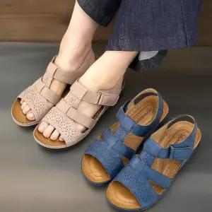 [신상오픈런]여성용 네이비 핑크 펀칭 디자인 슬링백 편안한 샌들 (34321500)